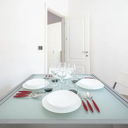 Sweet I Elegance And Authenticity